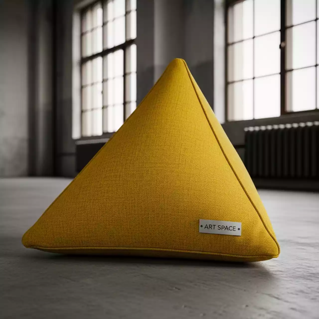 Аренда Пуф треугольный желтый в усадьбе Голицына — ART SPACE