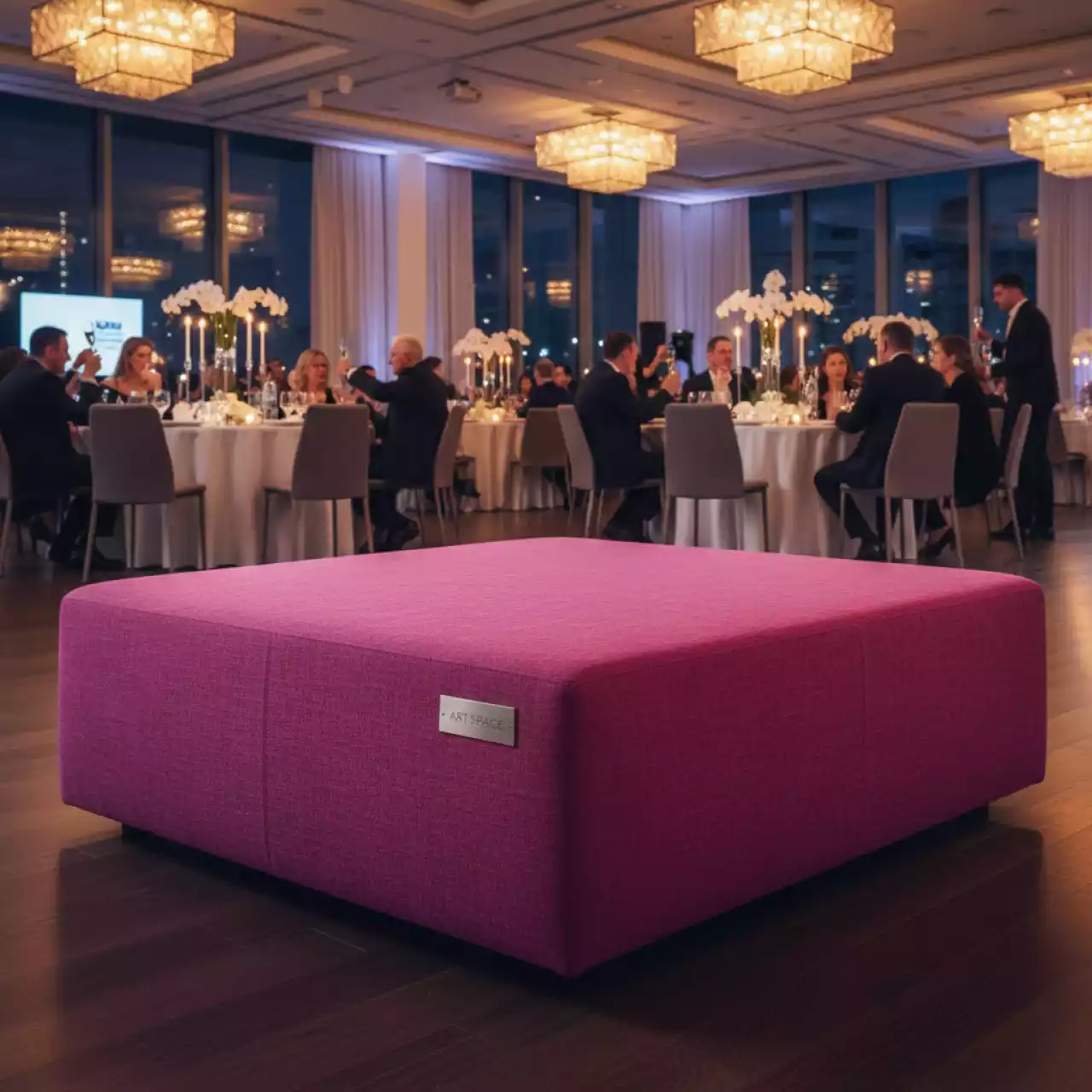 Аренда Пуфик куб фуксия в Radisson Blu Resort & Congress Centre — ART SPACE