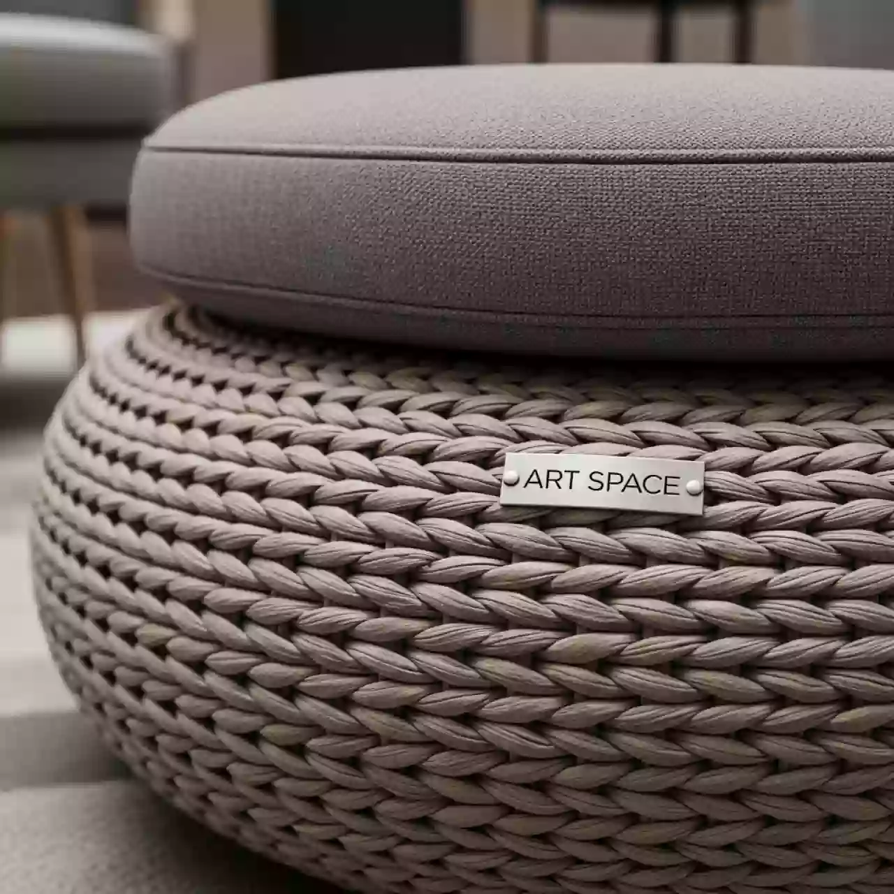 Аренда Пуфик плетеный оттоманка WILTSHRE в Boutique Hotel PORTUM 1905 — ART SPACE