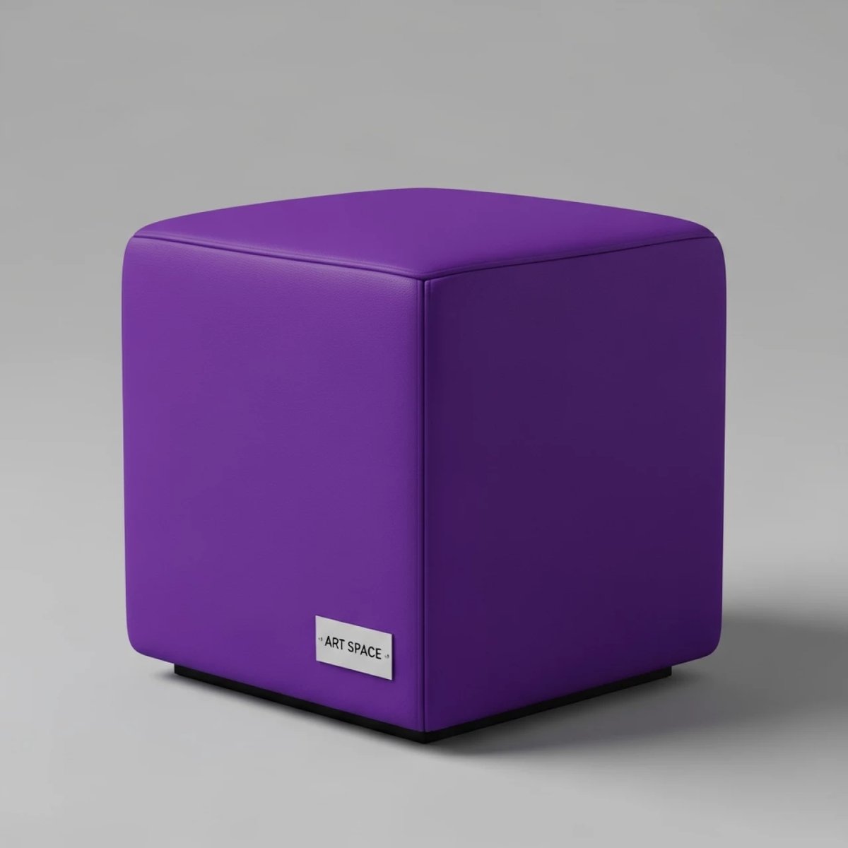 Аренда Пуфик Shape Violet Cube в Boutique Hotel PORTUM 1905 — ART SPACE