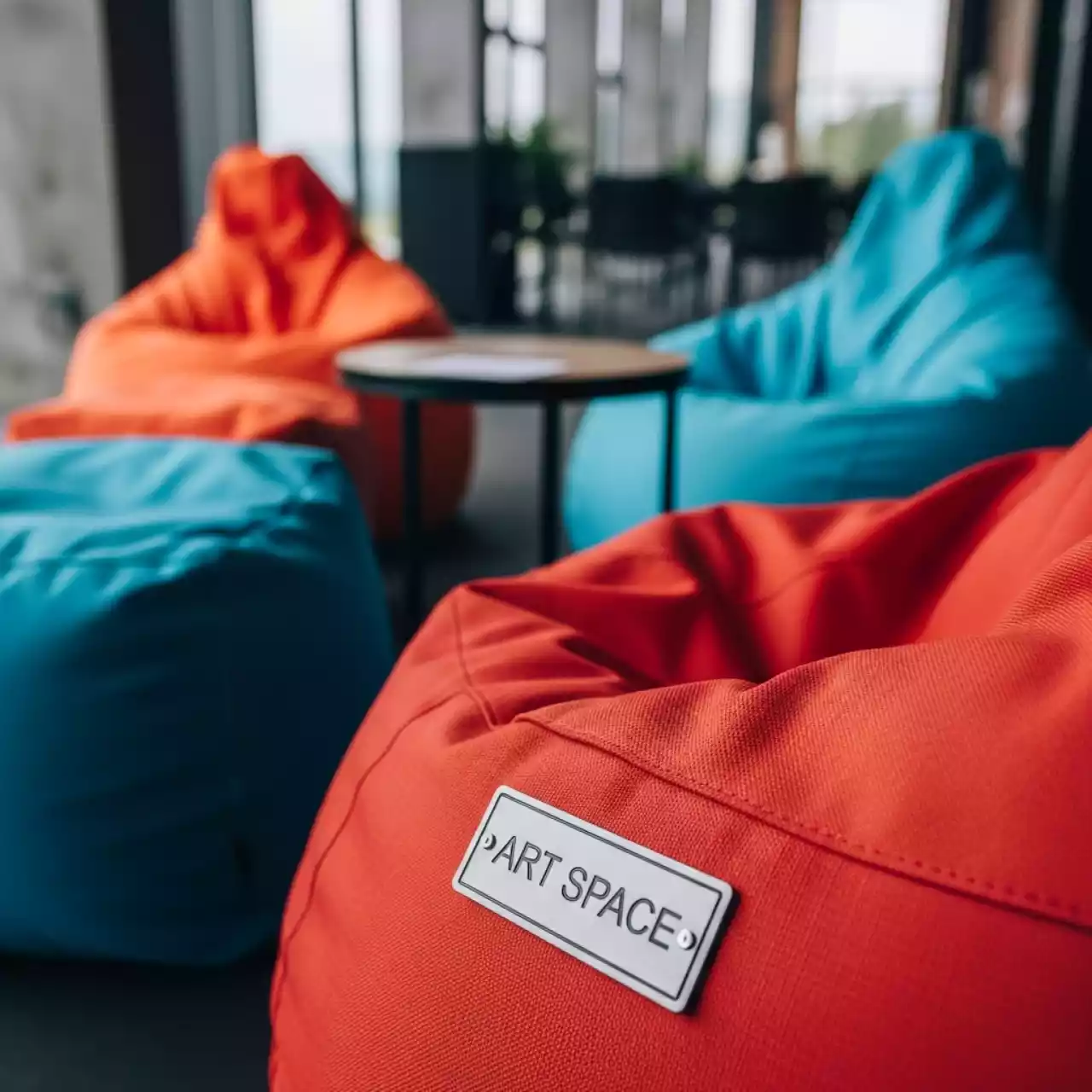 Аренда Пуфы и кресла мешки на курорте «Газпром» (Альпика) — ART SPACE