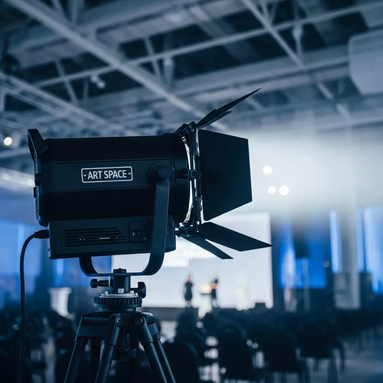 Аренда Пушка следящего света LDR Canto в отеле «Богатырь» — ART SPACE