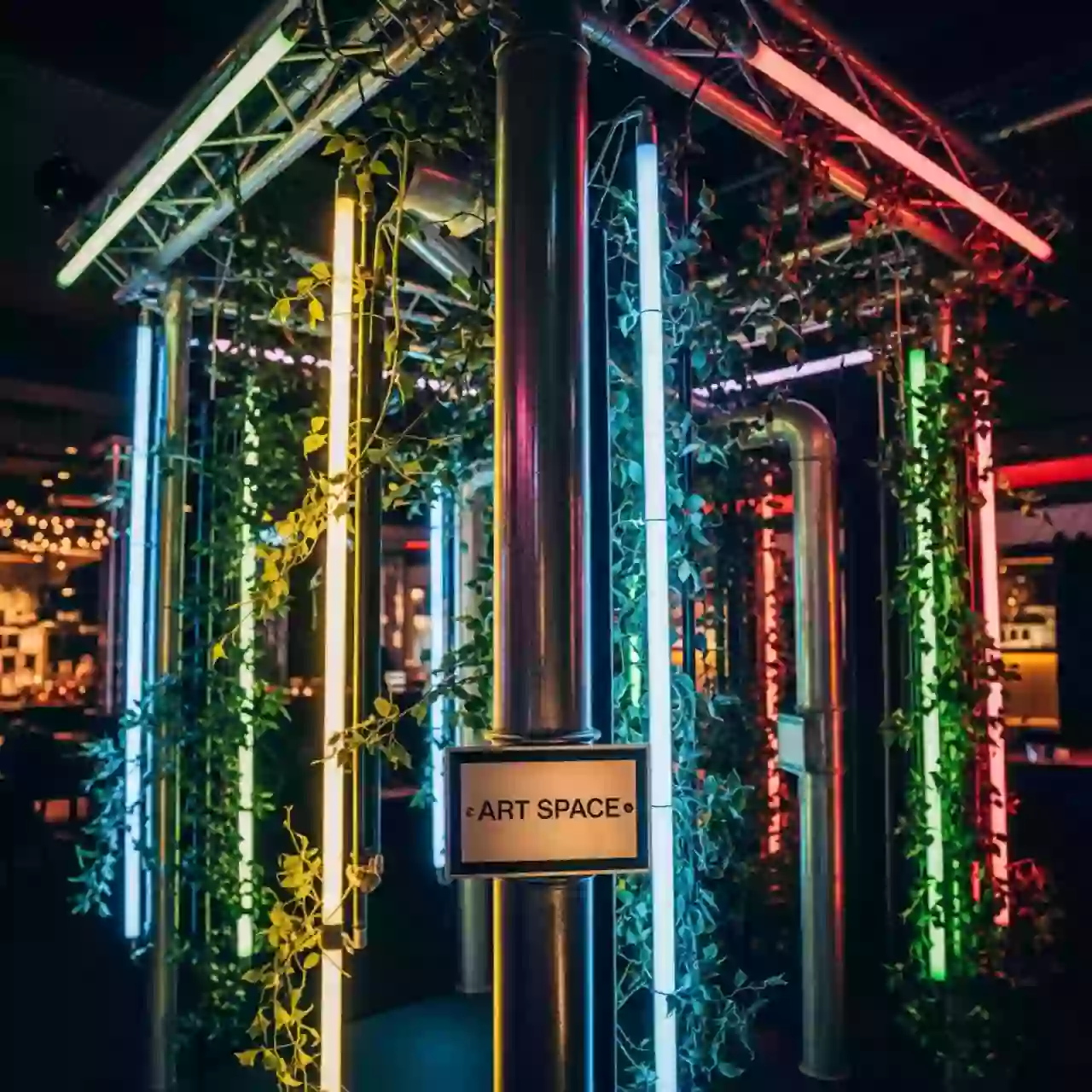 Аренда Развлечения на новогодний корпоратив в ресторане «Магадан» — ART SPACE