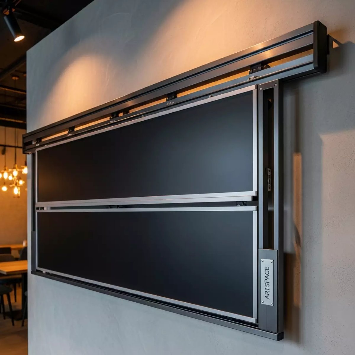 Аренда Рельсовая система для интерактивной меловой доски Базис 4000х1200 2000х1200х90 мм в ресторане «Баран-Рапан» — ART SPACE