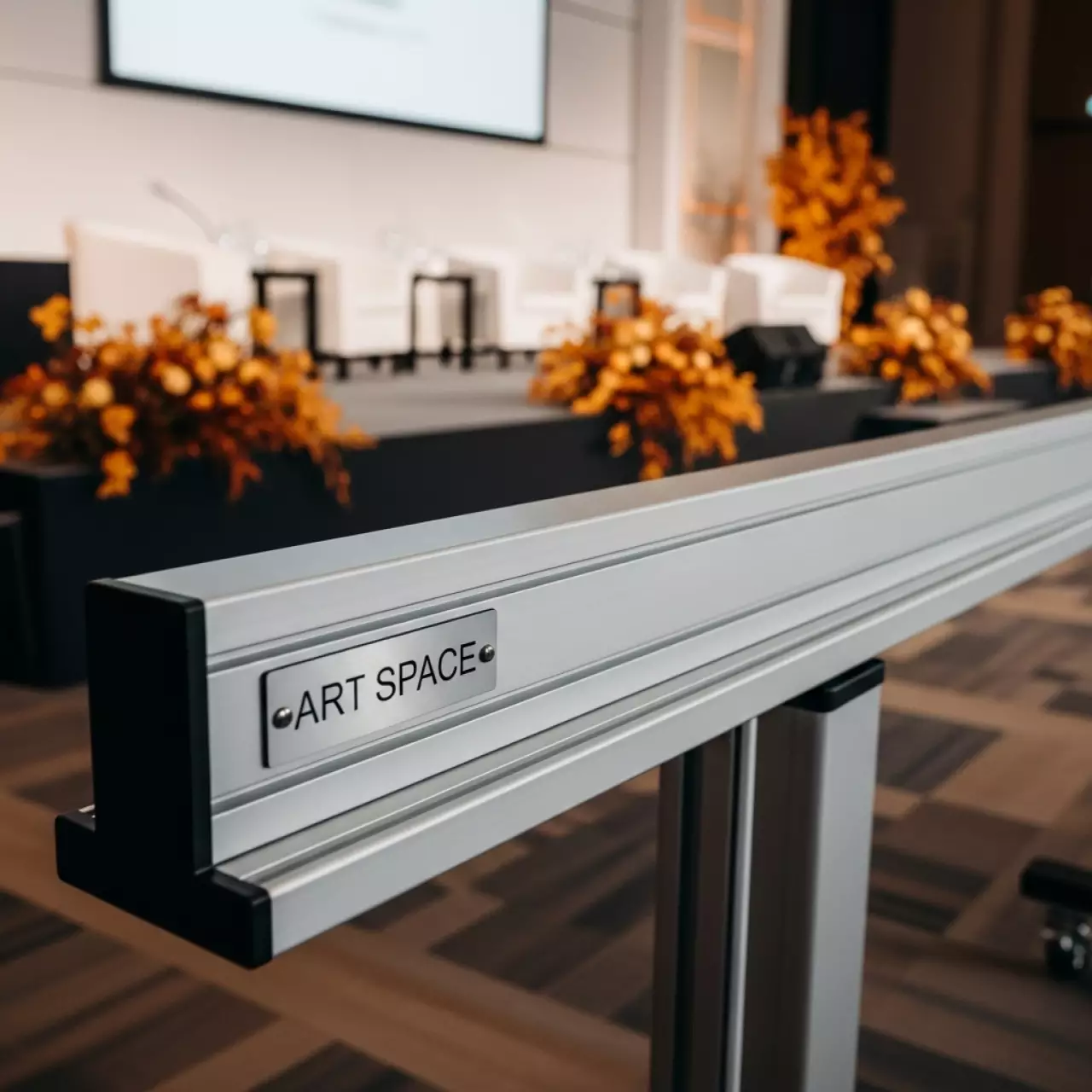 Аренда Рельсовая система маркерная Базис 4000х1200 2000х1200 мм в отеле «Звездный» — ART SPACE