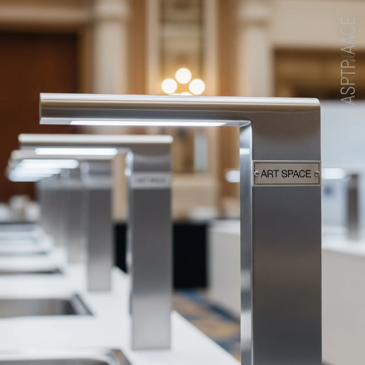 Аренда Рейлинги кухонные в конгресс-холле отеля Жемчужина — ART SPACE