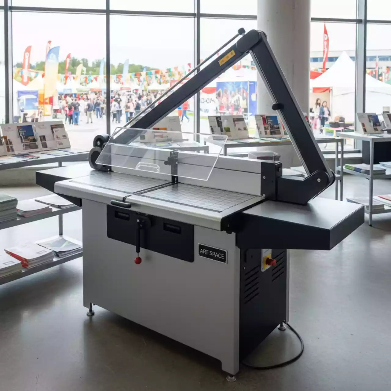 Аренда Резак для бумаги Grafalex 4606H DC 8646 в Golden Tulip Rosa Khutor — ART SPACE