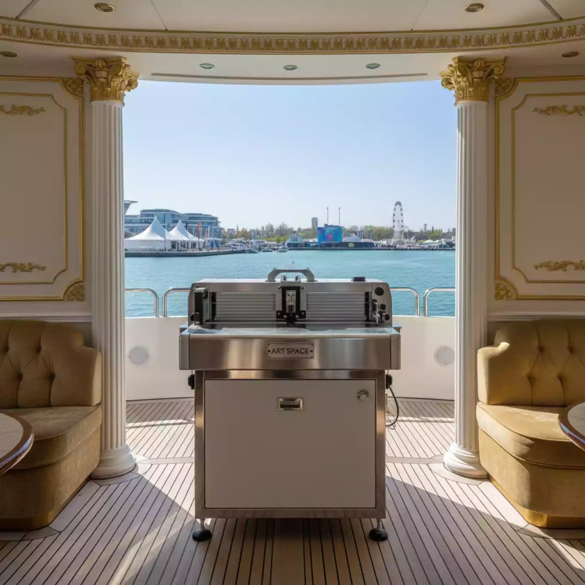 Аренда Резальная машина автоматическая Duplo DC 746 на VIP-яхте (Имеретинский порт) — ART SPACE