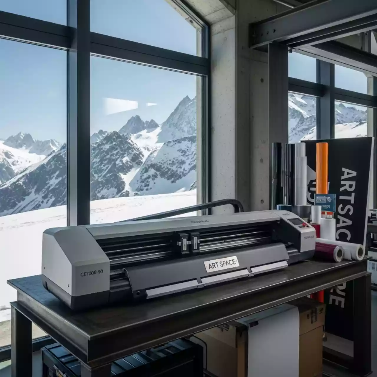 Аренда Режущий плоттер Graphtec CE7000 60 на площадке Rosa Peak (2320м) — ART SPACE