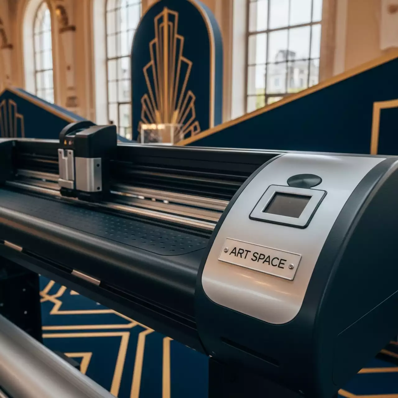 Аренда Режущий плоттер List II 720 в Ледовом дворце «Айсберг» — ART SPACE