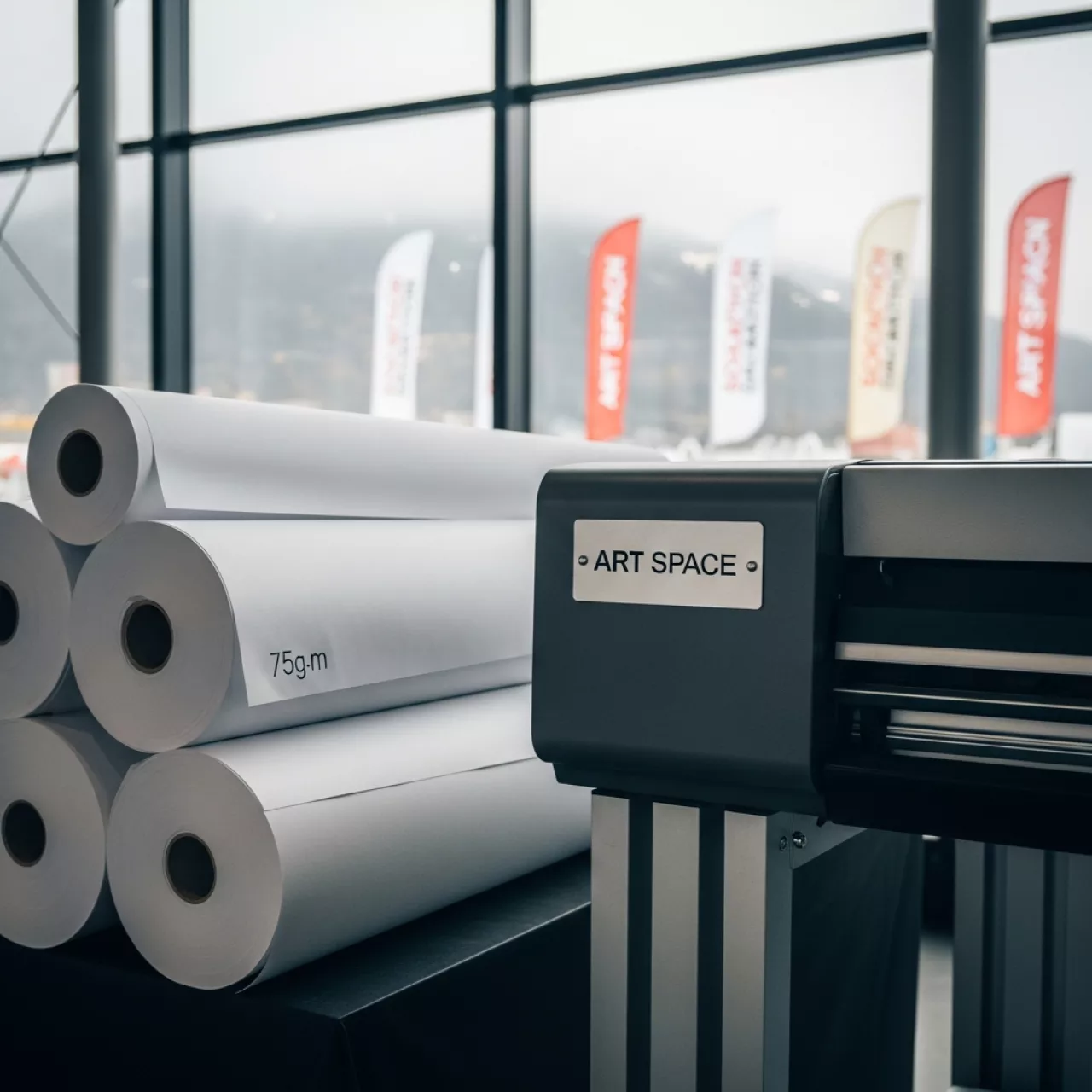 Аренда Рулонная бумага Xerox InkJet Monochrome без покрытия 75 г м² 610х50 м в Red Arena — ART SPACE