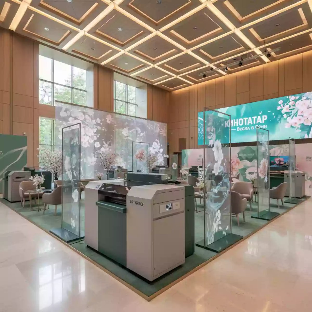 Аренда Рулонная пленка для печати HP Clear Film 174 г м² 914x22,9 м 50,8 мм C3875A в конгресс-холле отеля Жемчужина — ART SPACE