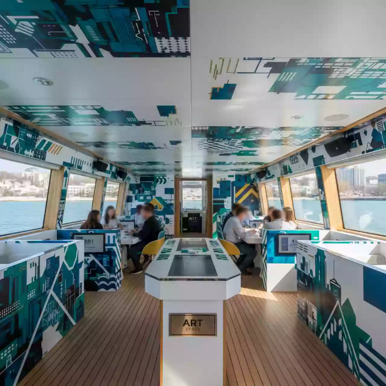 Аренда Рулонная пленка для печати Saviar 80 мкм белая глянцевая 1,07x50 м на VIP теплоходе (Морпорт Сочи) — ART SPACE