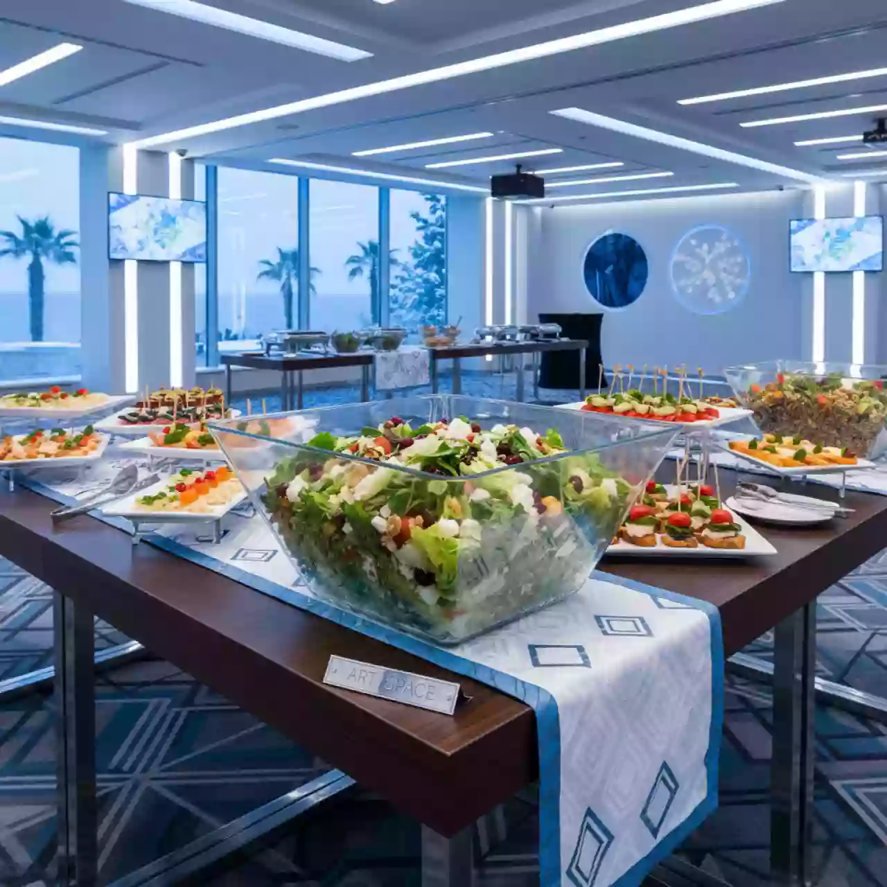 Аренда Салатник квадратный "Kunst Werk" 1000 мл в отеле Radisson Lazurnaya — ART SPACE