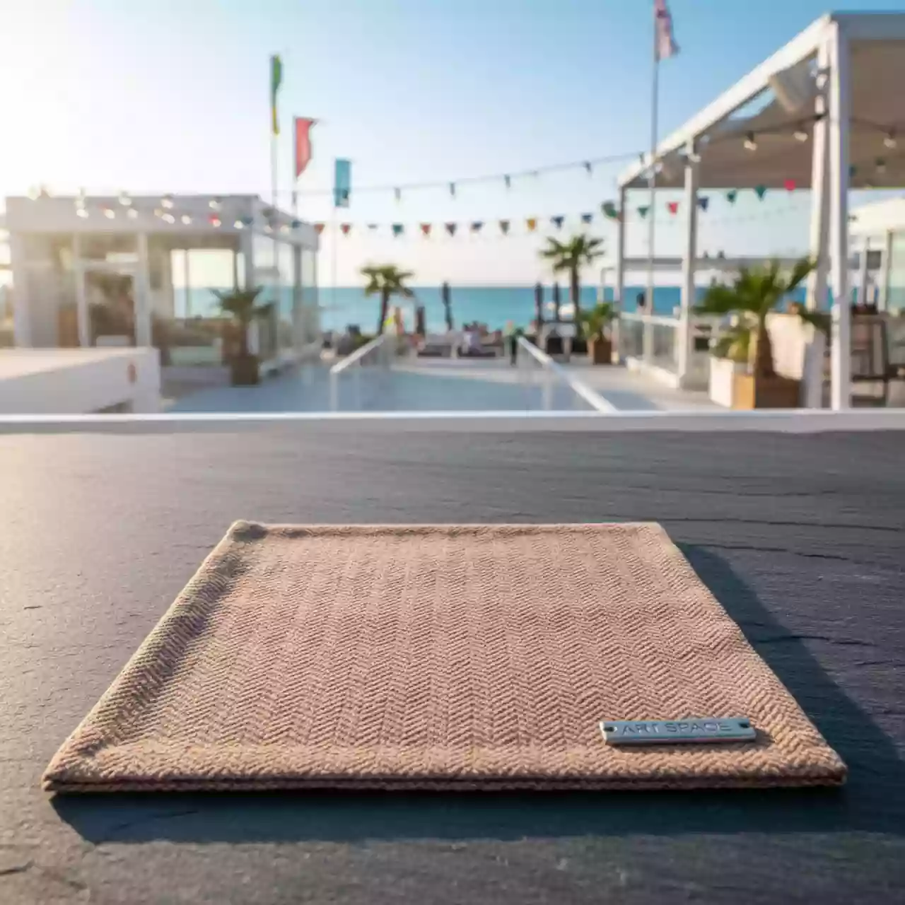Аренда Салфетка капучино в пляжном комплексе VinoGrad — ART SPACE