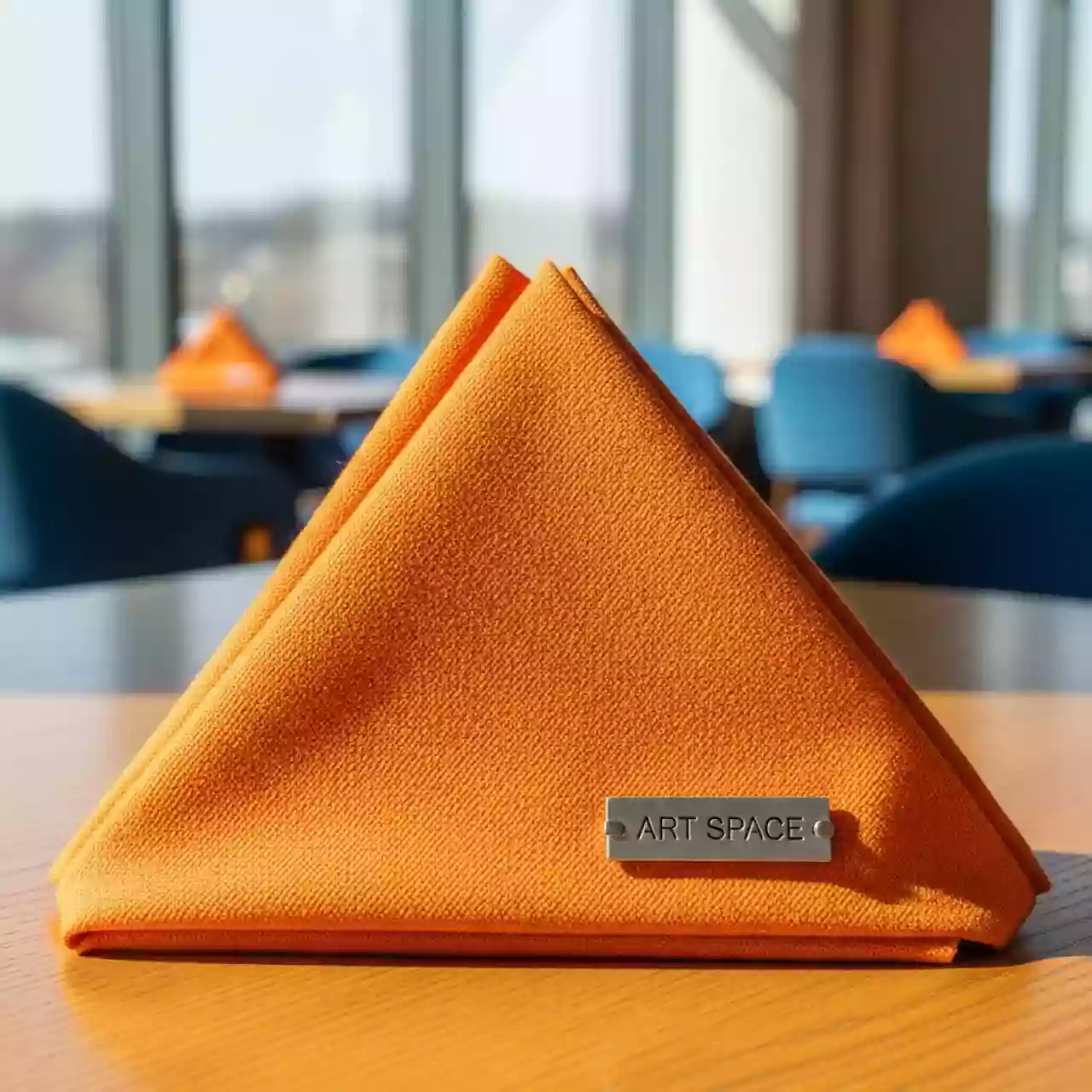 Аренда Салфетка оранжевая 45х45 см в ресторане «D.O.M» — ART SPACE