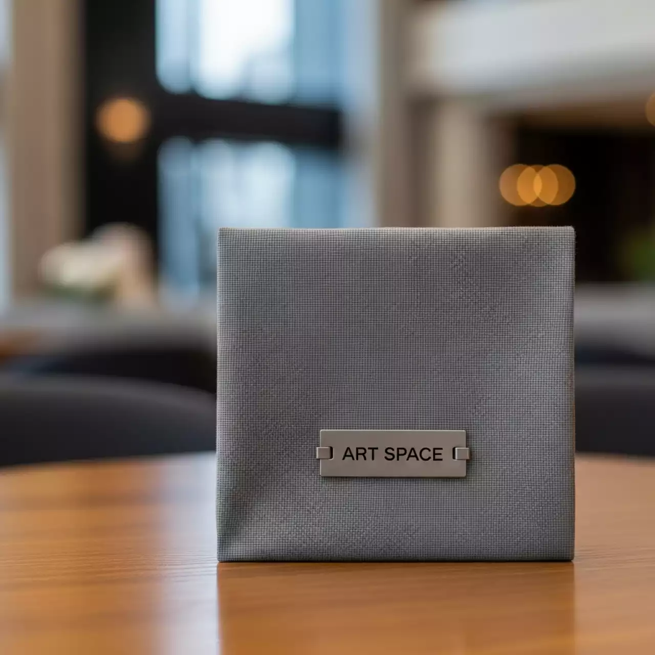 Аренда Салфетка серая R4E 00354 45х45 см в Mövenpick Hotel — ART SPACE