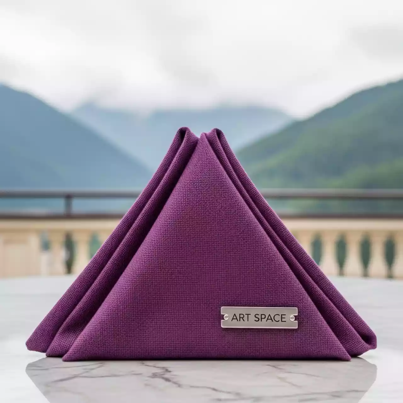 Аренда Салфетка текстиль фиолетовая 30х30 см в Radisson Hotel Rosa Khutor — ART SPACE