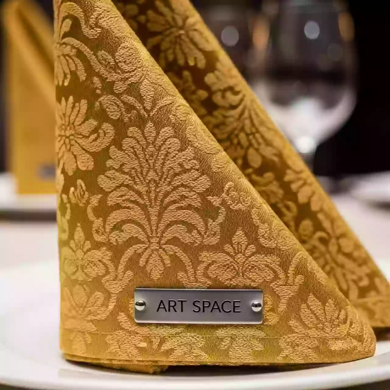 Аренда Салфетка золотая жаккардовая в ресторане «Плакучая Ива» — ART SPACE