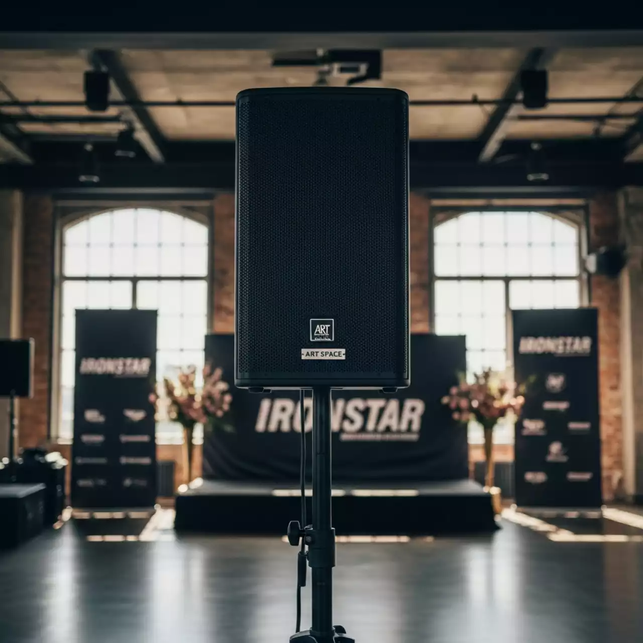 Аренда Сателлит активный Electro Voice SxA 360 в Маринс Парк Отеле — ART SPACE