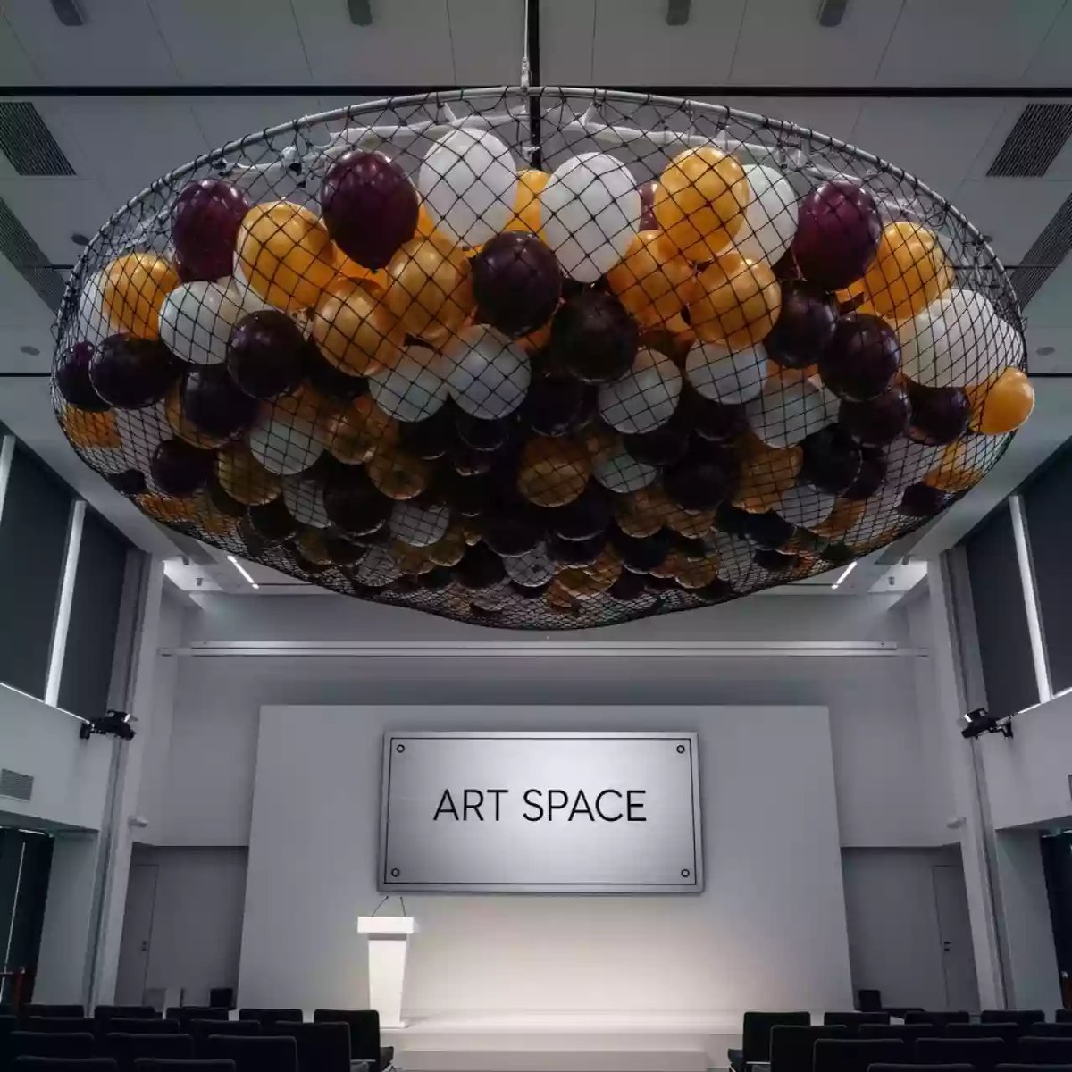 Аренда Сброс воздушных шаров 300 шт в санатории «Октябрьский» — ART SPACE