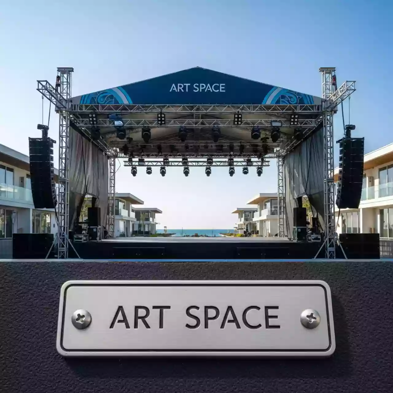 Аренда Сцена 12х10 м с порталами в пляжном комплексе VinoGrad — ART SPACE