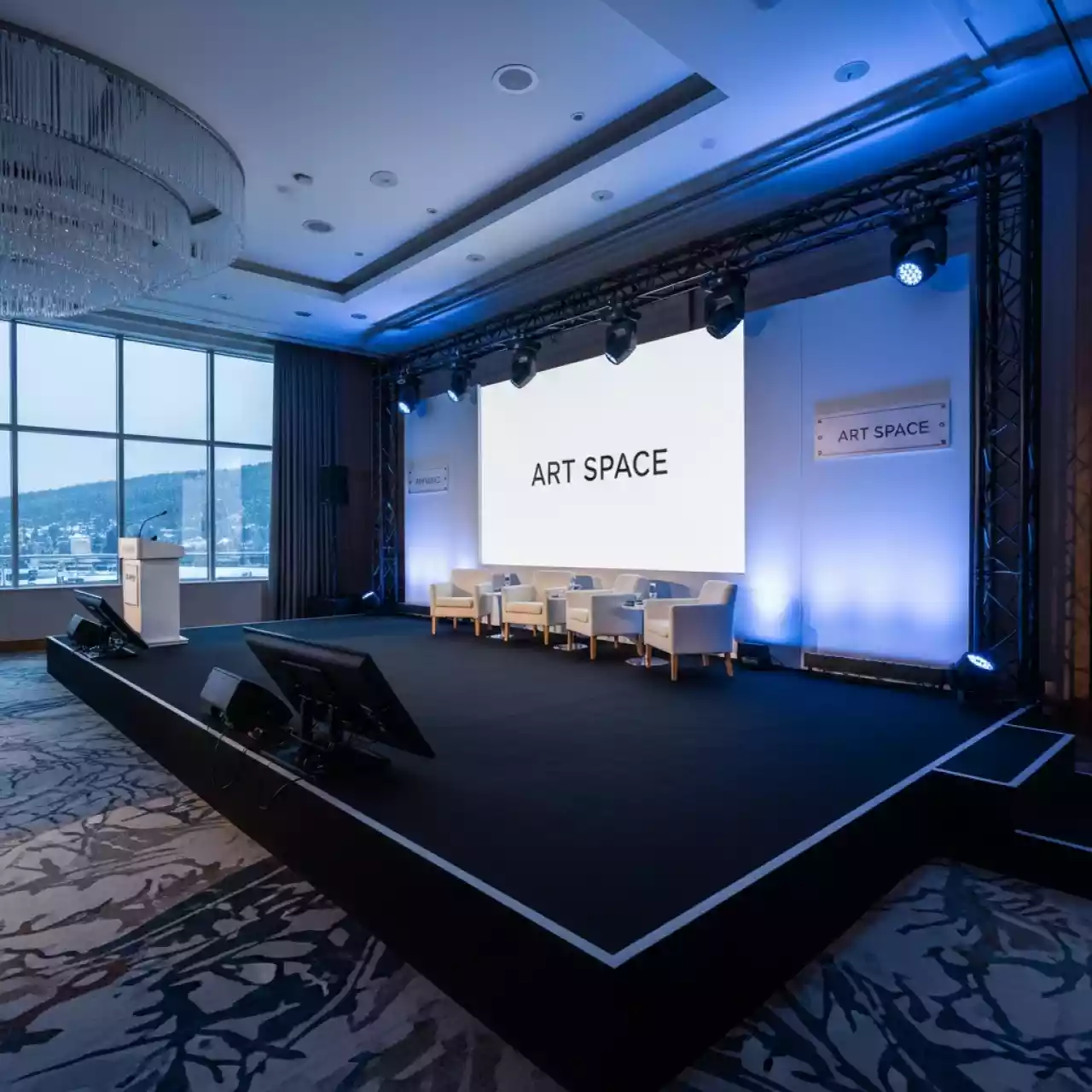 Аренда Сцена 14х10 м с порталами в Bridge Resort — ART SPACE