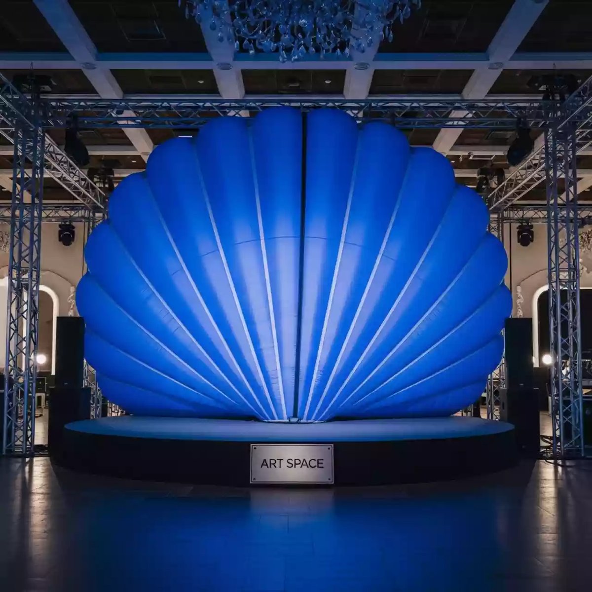 Аренда Сцена ракушка надувная синяя 7,4х3,4х3 м в Гранд Отель Сочи — ART SPACE