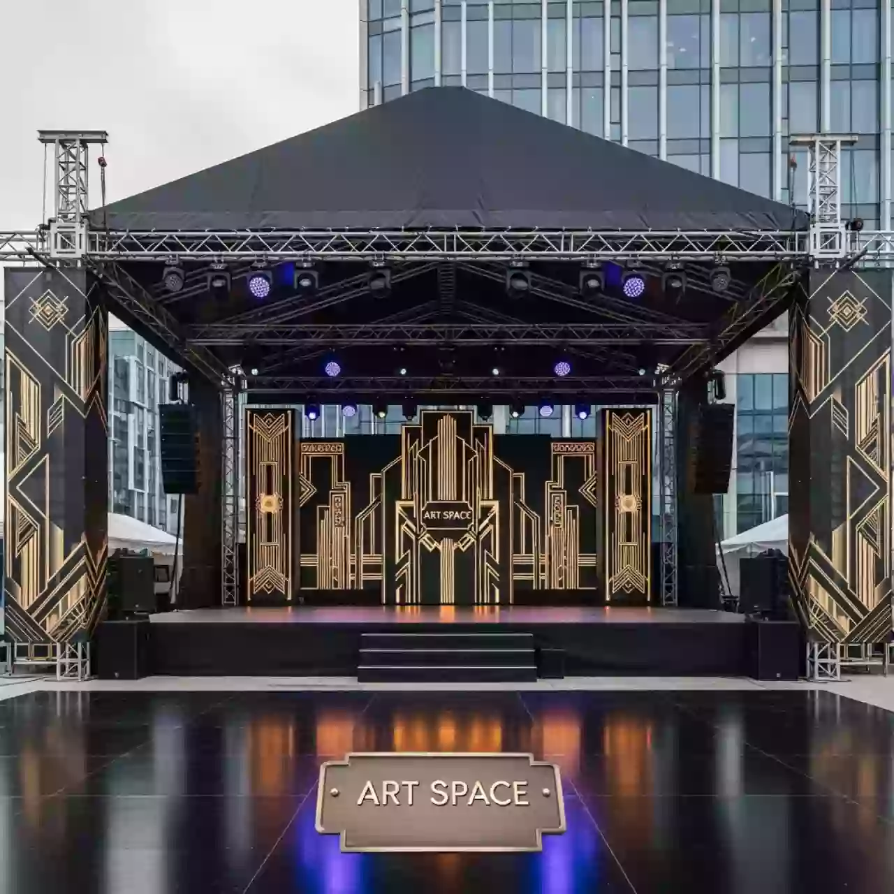 Аренда Сцена с крышей 12х10 в Panorama by Mercure — ART SPACE