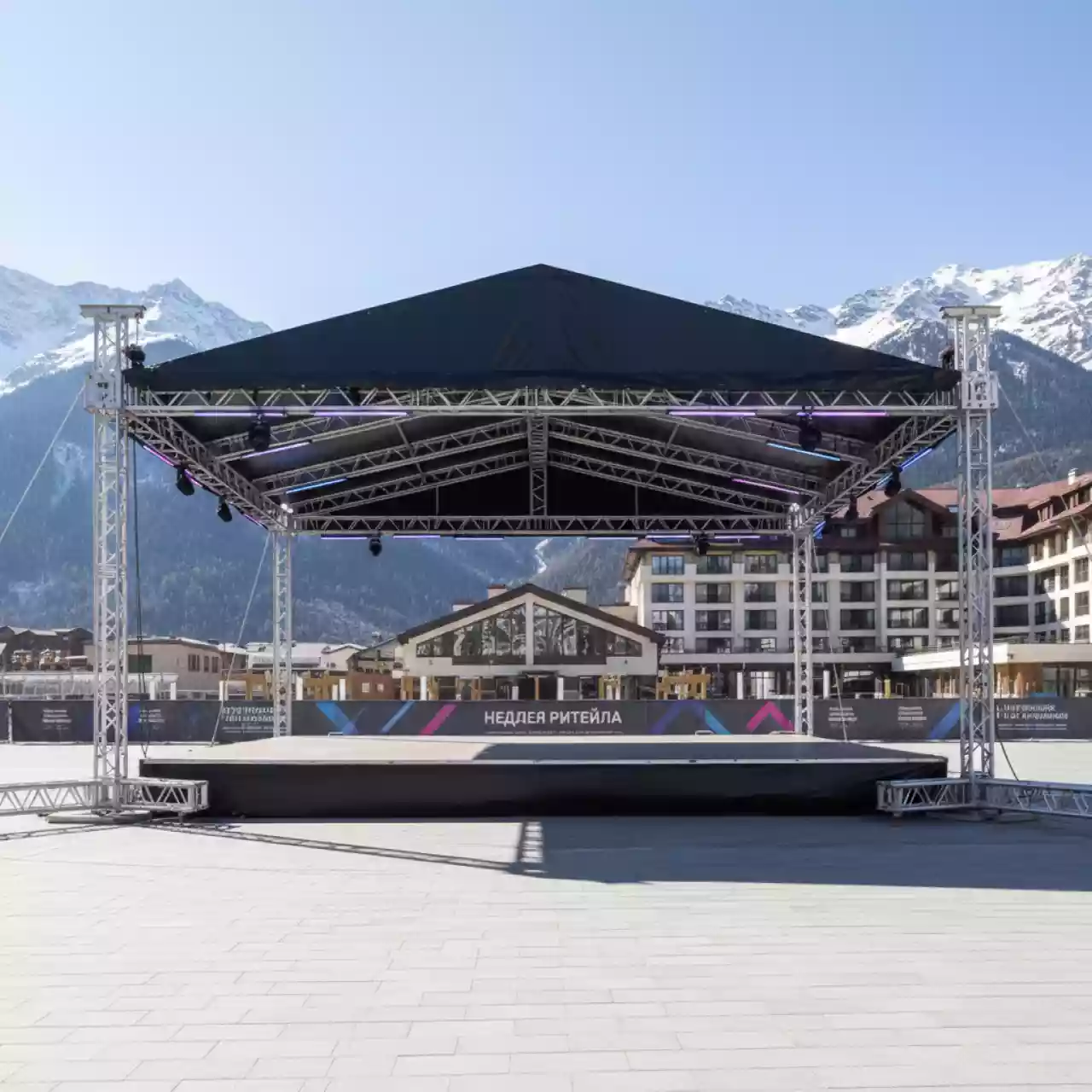 Аренда Сцена уличная 10х14 в Rixos Krasnaya Polyana — ART SPACE