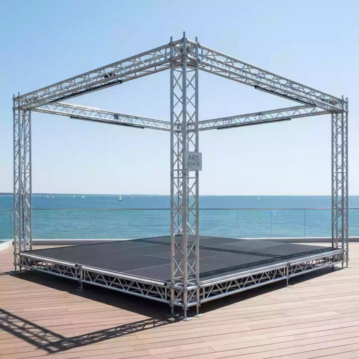 Аренда Сцены Layher в ресторане «Паруса» — ART SPACE