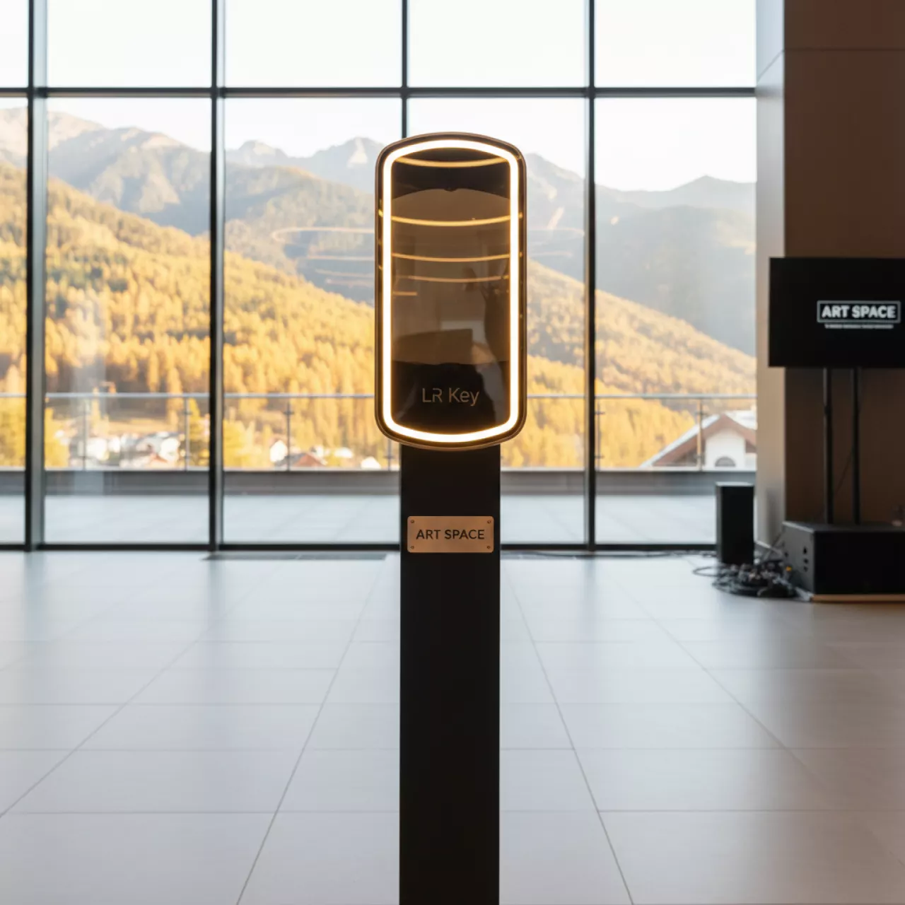 Аренда Считыватель QR кодов LR Key в Radisson Hotel Rosa Khutor — ART SPACE