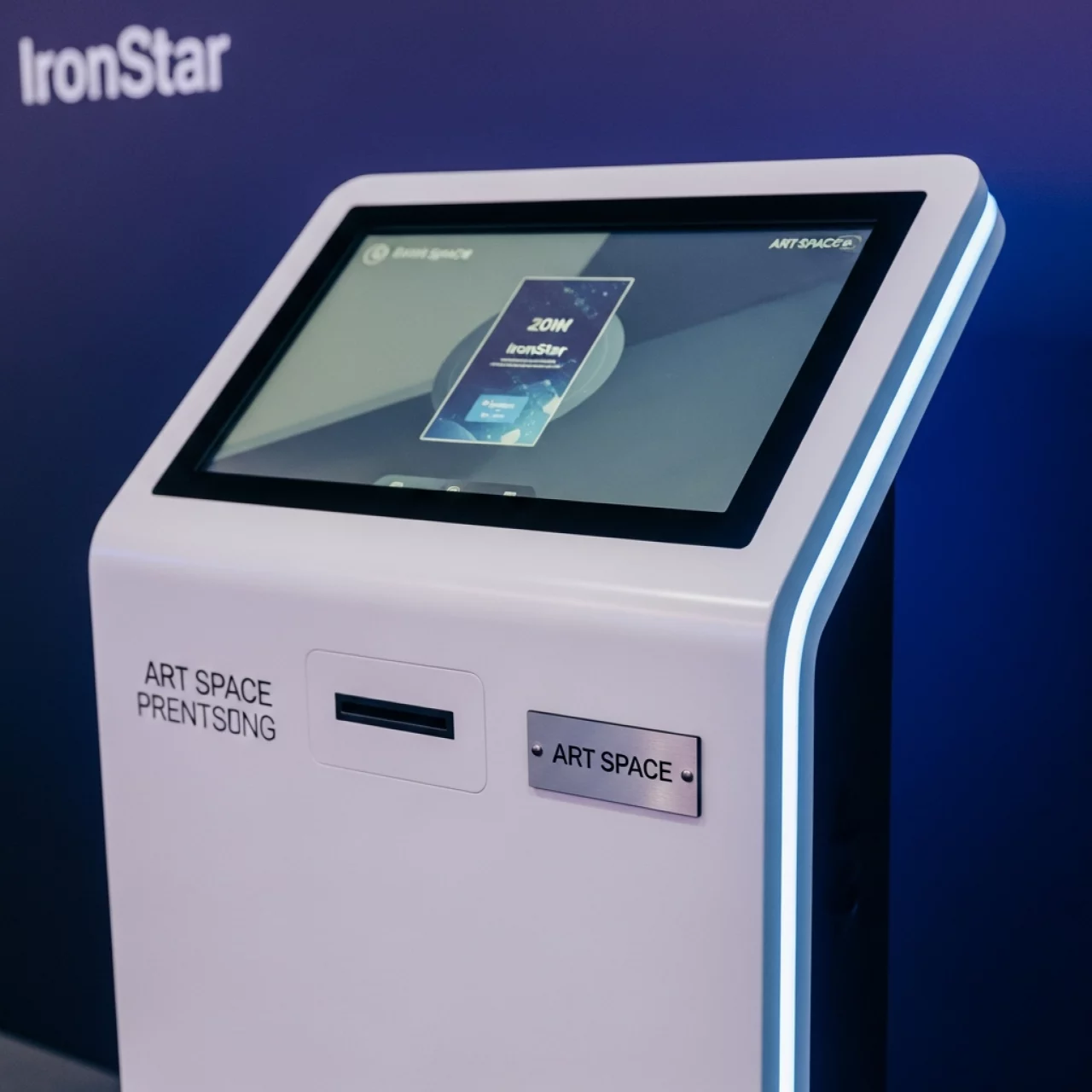 Аренда Сенсорный киоск для конференции в Rodina Grand Hotel & SPA — ART SPACE