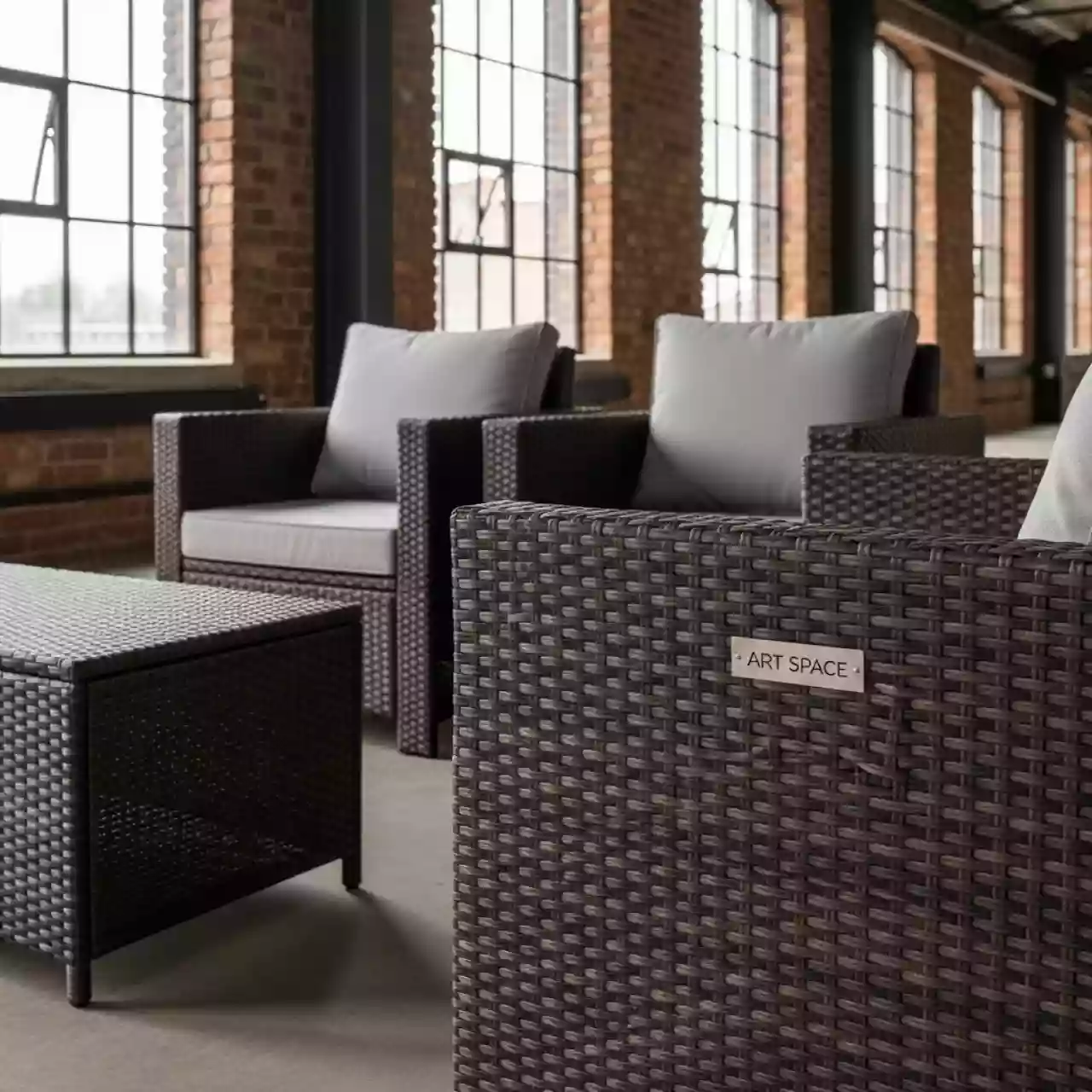 Аренда Сет Sophia из искусственного ротанга коричневый в лофте «Студия 21» — ART SPACE