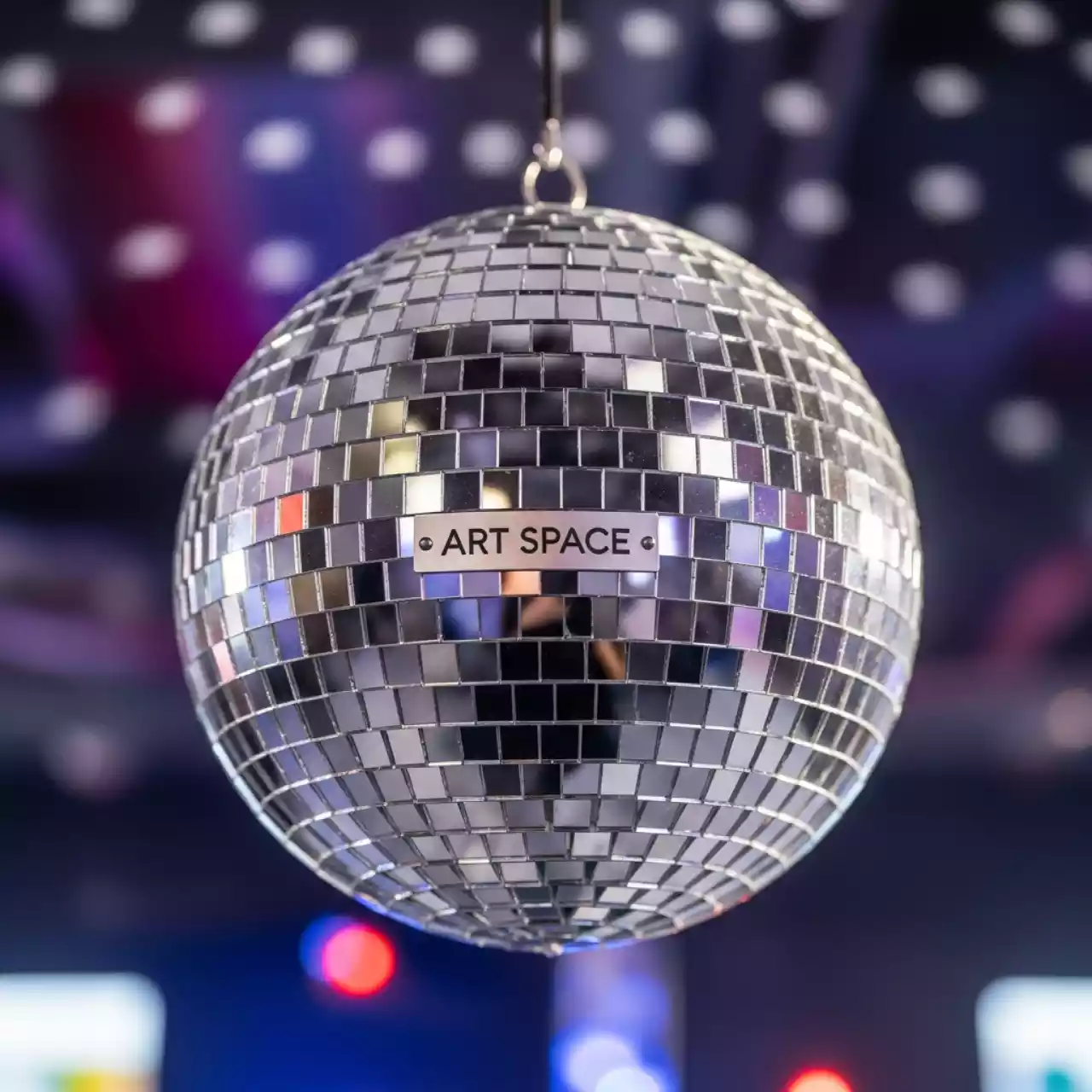 Аренда Шар диско D50 см в Зимнем театре — ART SPACE
