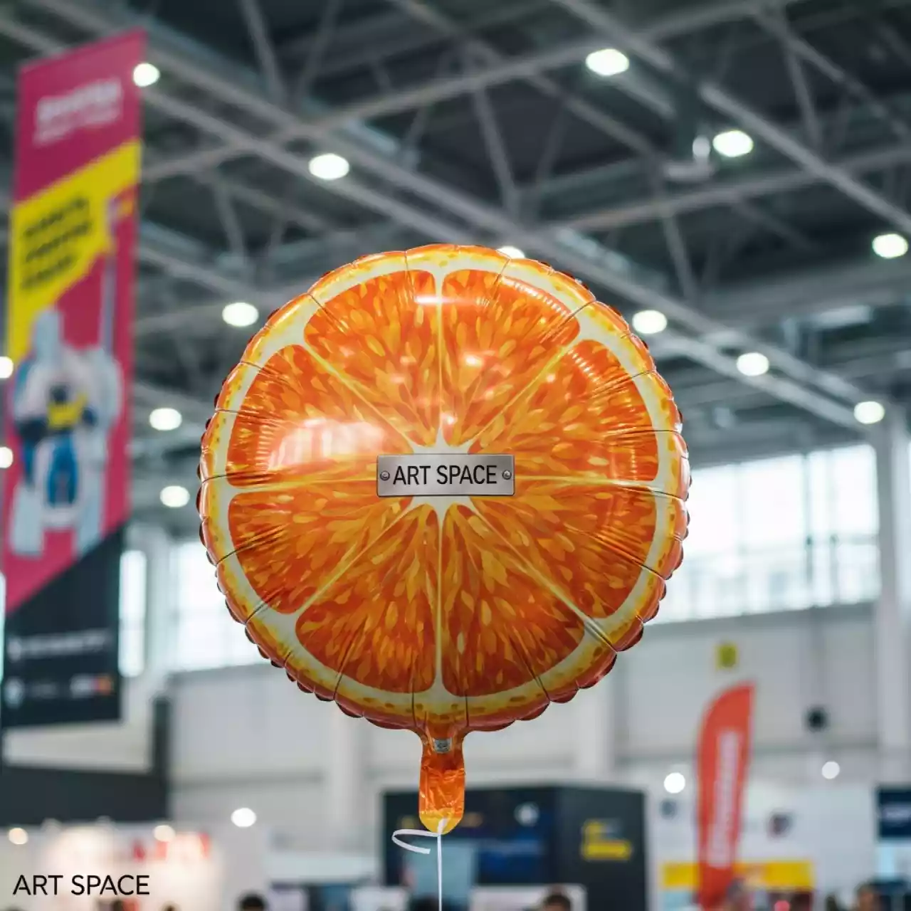 Аренда Шар фольгированный круглый "Апельсин" в ледовой арене «Шайба» — ART SPACE