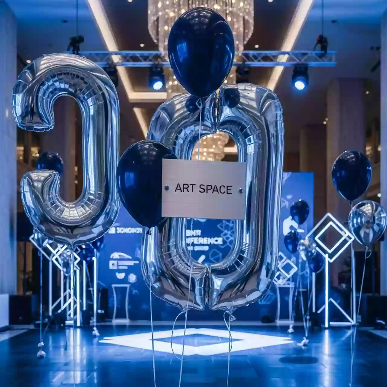 Аренда Шары с гелием цифры в Pullman Sochi Centre — ART SPACE