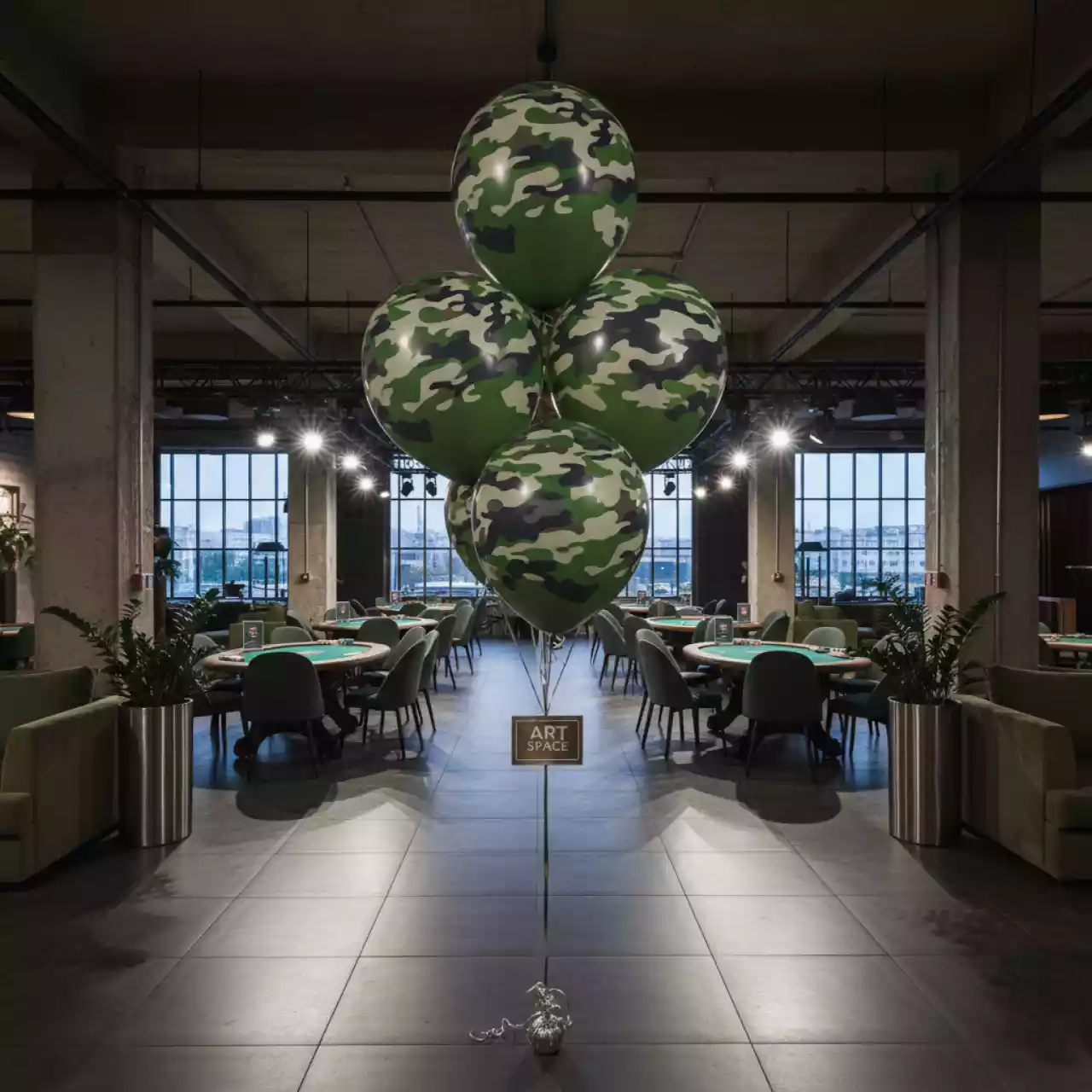 Аренда Шары с гелием камуфляж 30 см в Mövenpick Hotel — ART SPACE