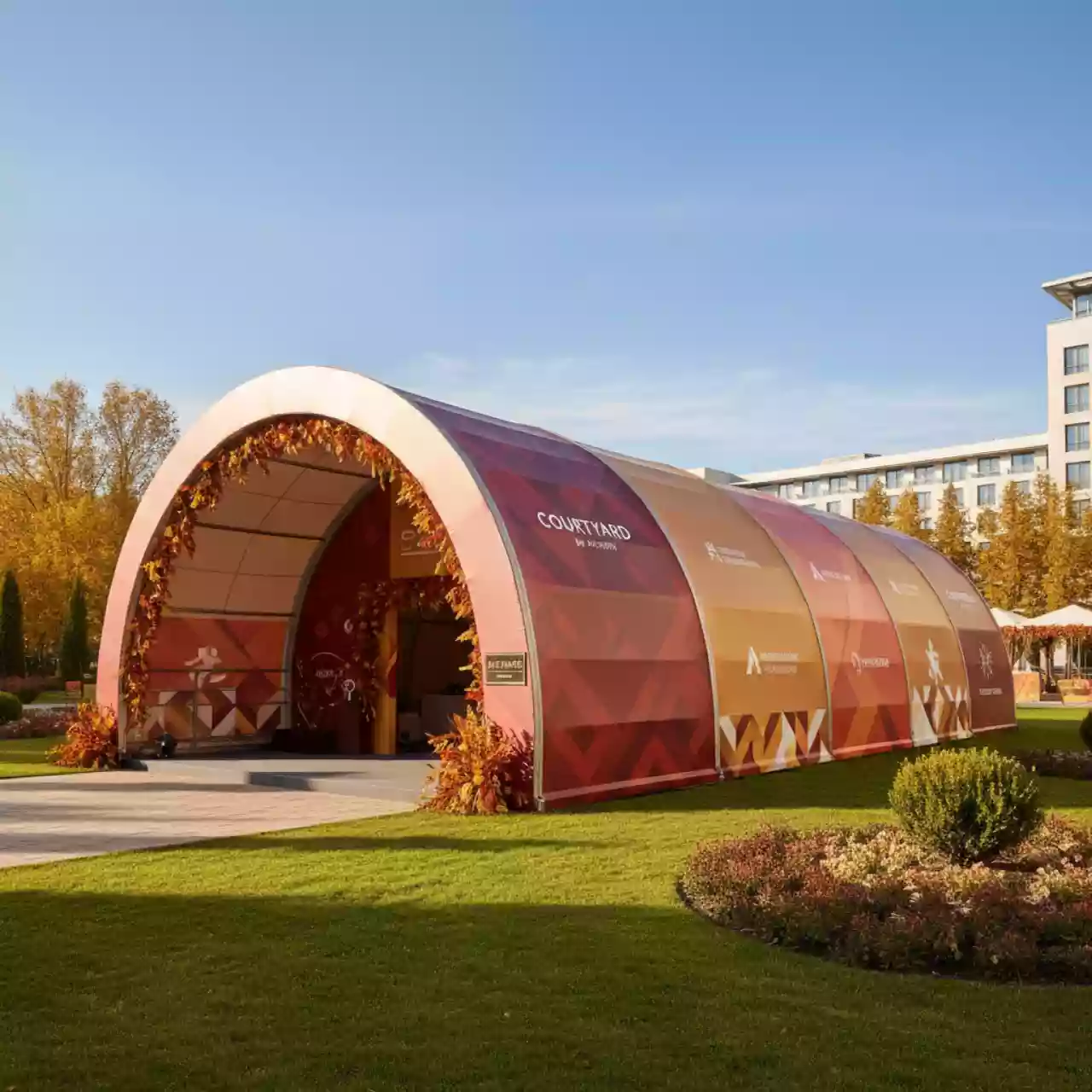 Аренда Шатер арочный 400 м² в Courtyard by Marriott Sochi — ART SPACE