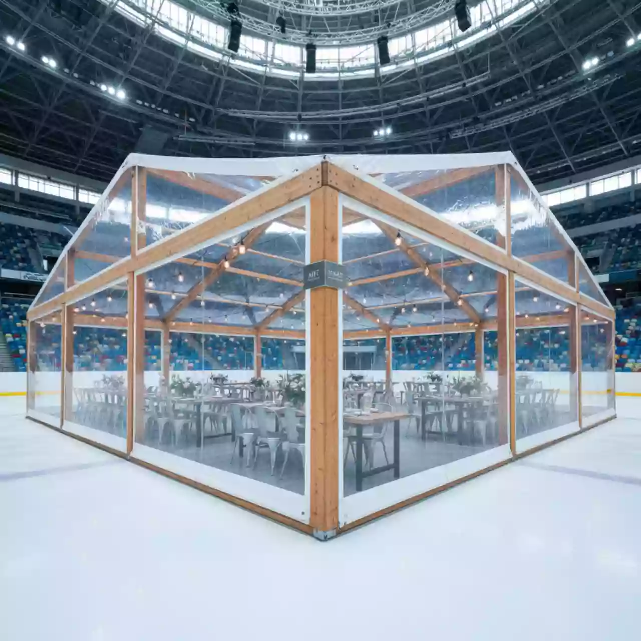 Аренда Шатер деревянный прозрачный 10х10 в ледовом дворце «Большой» — ART SPACE