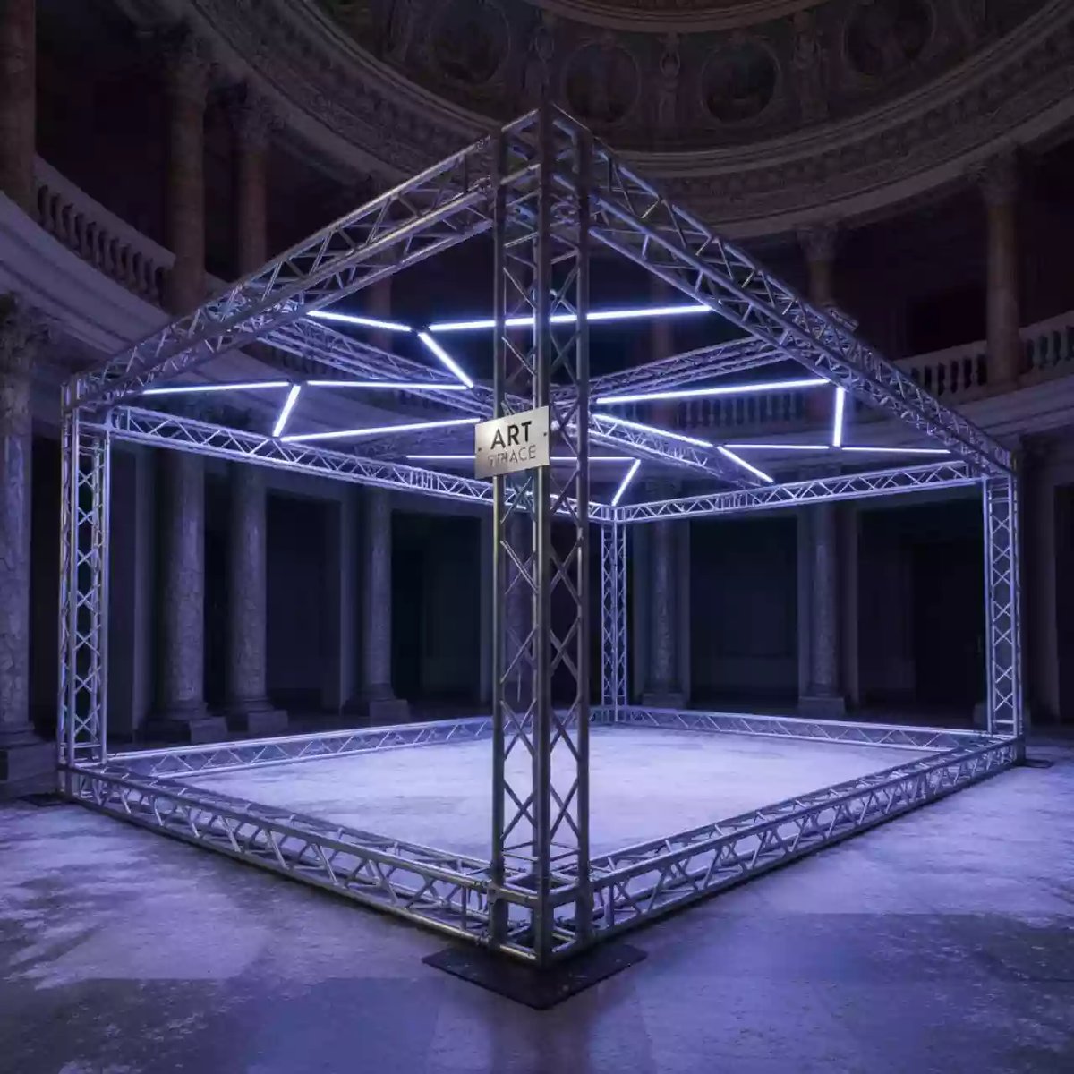 Аренда Шатер из ферм односкатный 4х3 м металлик в Зимнем театре — ART SPACE