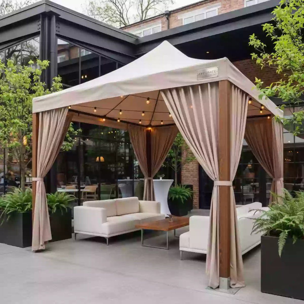 Аренда Шатер Оазис бежевый в ресторане «Voda» — ART SPACE