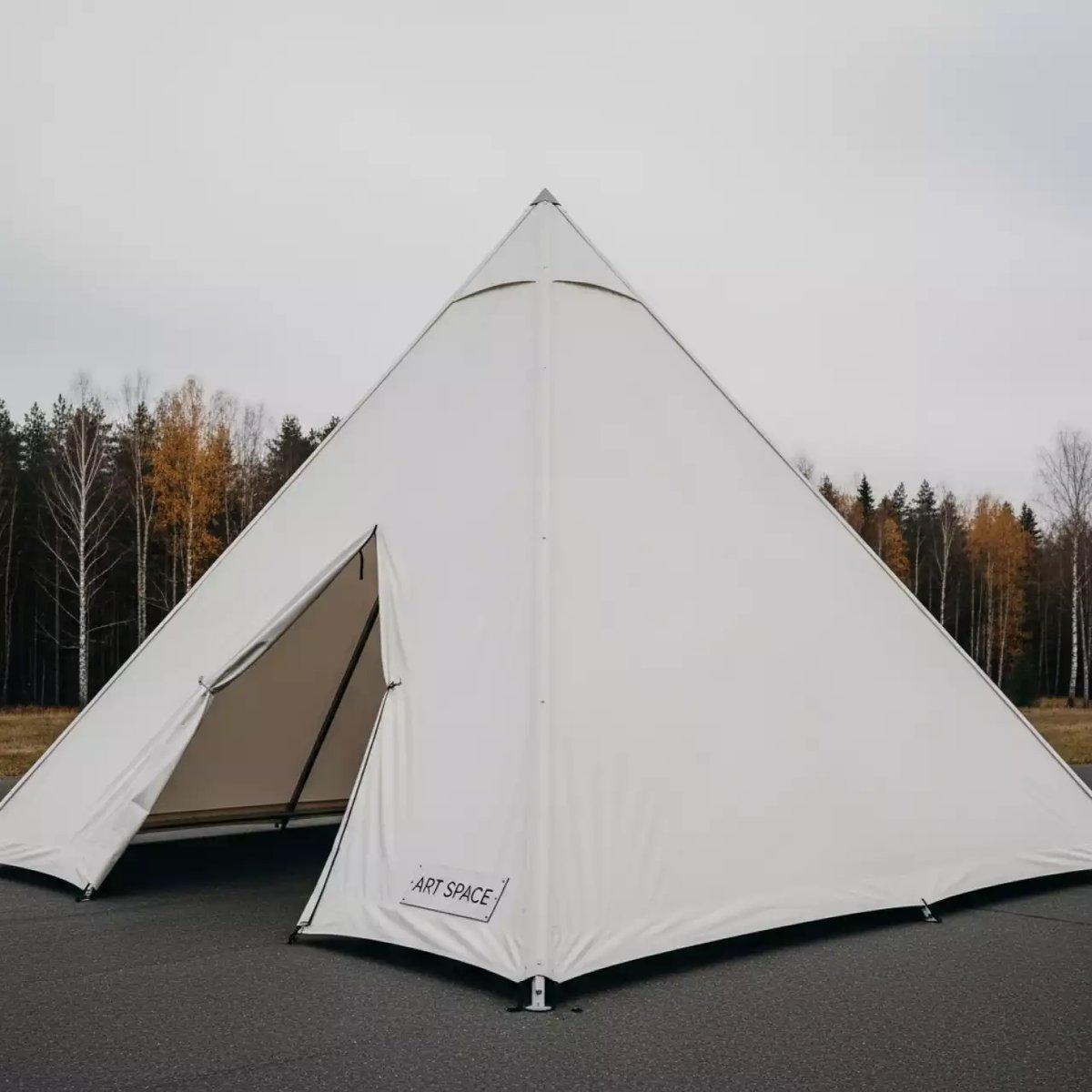 Аренда Шатер пирамида 5х5 м в ледовом дворце «Роза Хутор» — ART SPACE