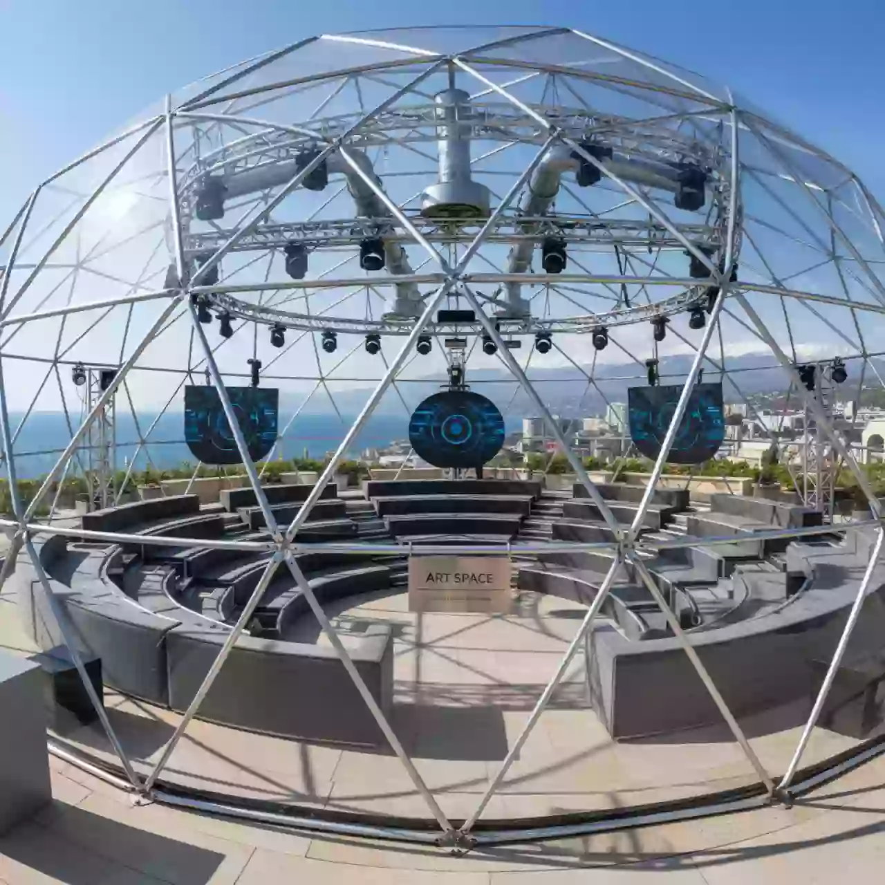 Аренда Шатер шаровидный сфера с трибунами в Pullman Sochi Centre — ART SPACE