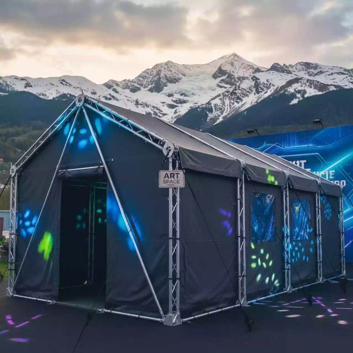 Аренда Шатер военный Премиум Бизон 4х6 в Sochi Marriott Krasnaya Polyana — ART SPACE