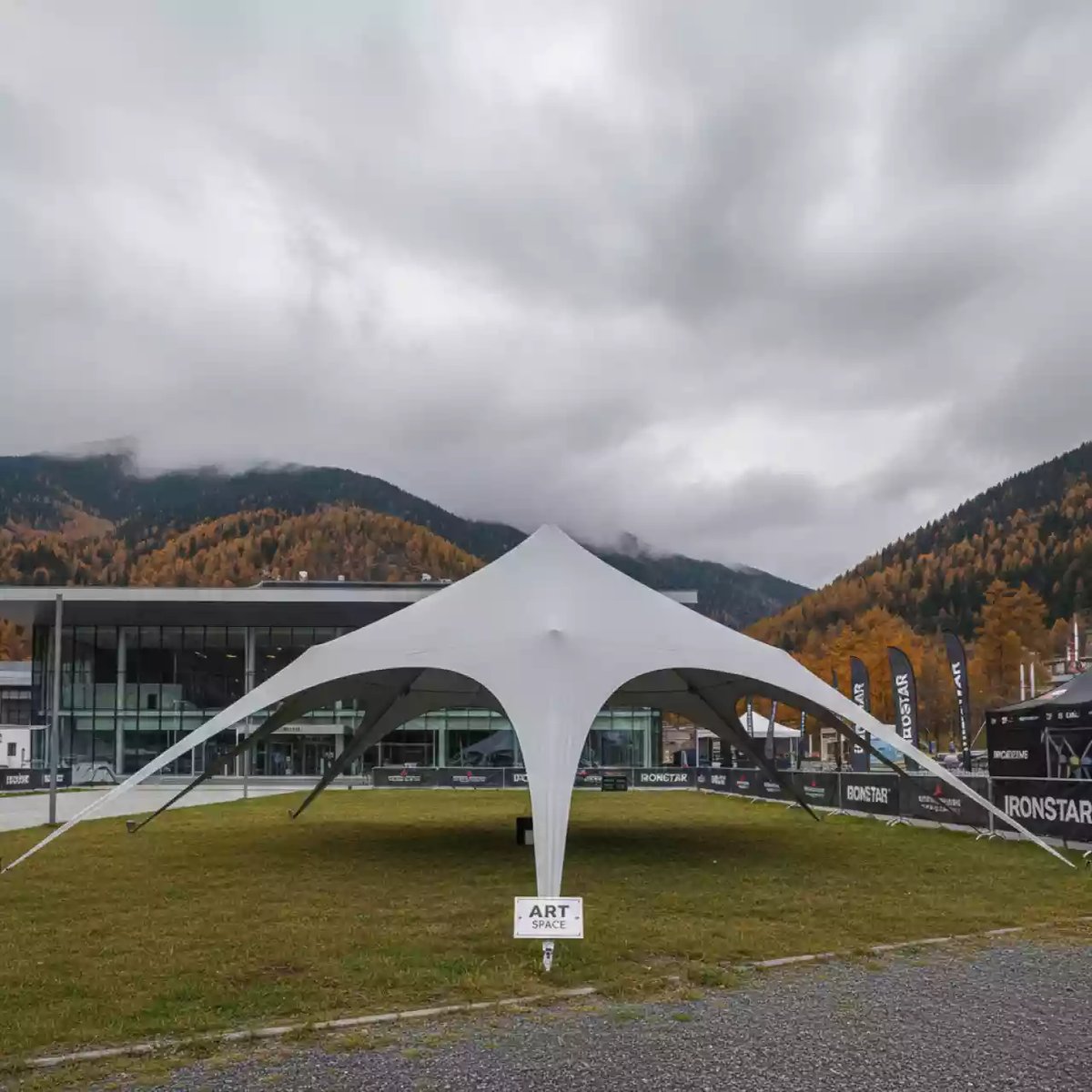 Аренда Шатер Звезда средняя 10х10 м в ледовом дворце «Роза Хутор» — ART SPACE