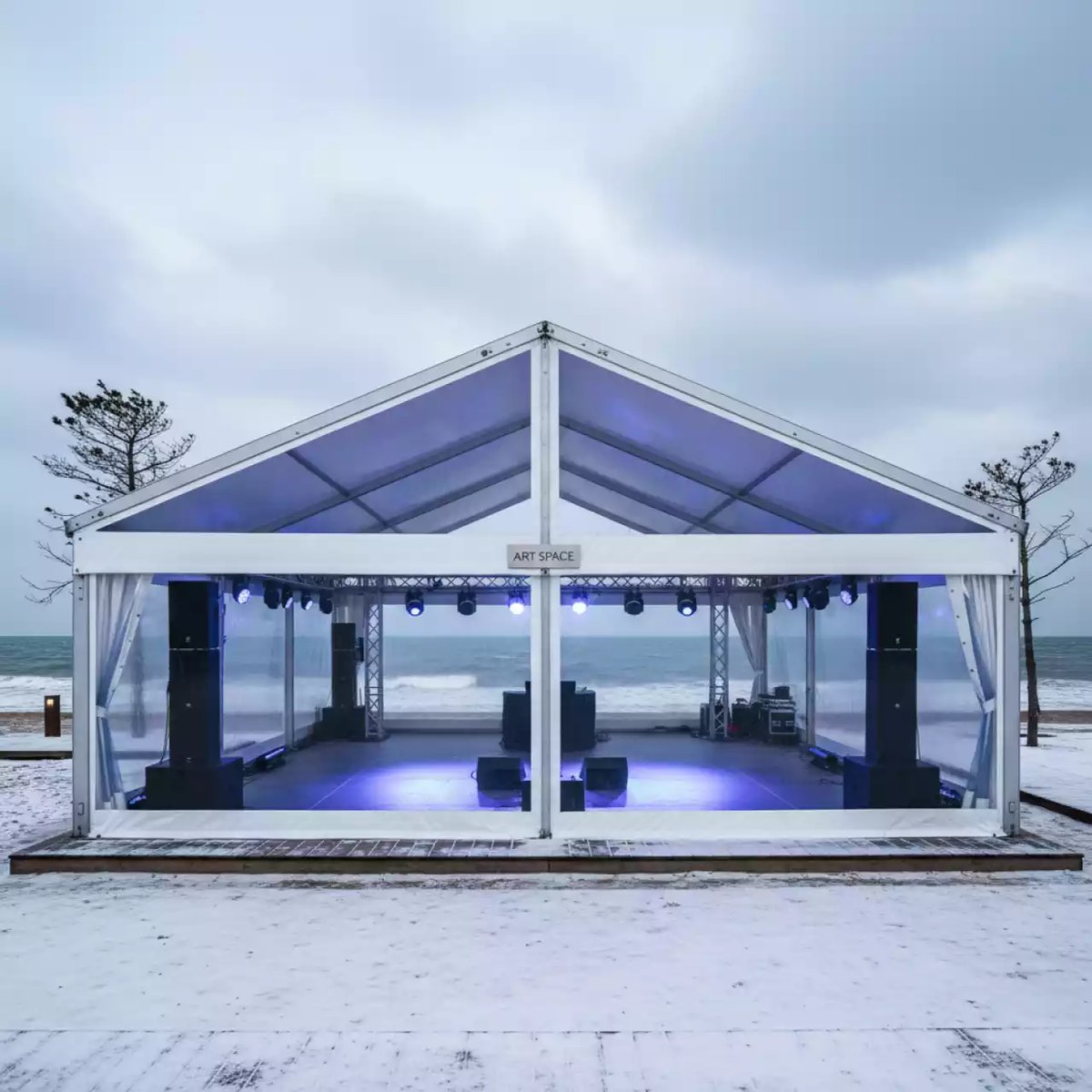 Аренда Шатры двускатные в пляжном комплексе VinoGrad — ART SPACE