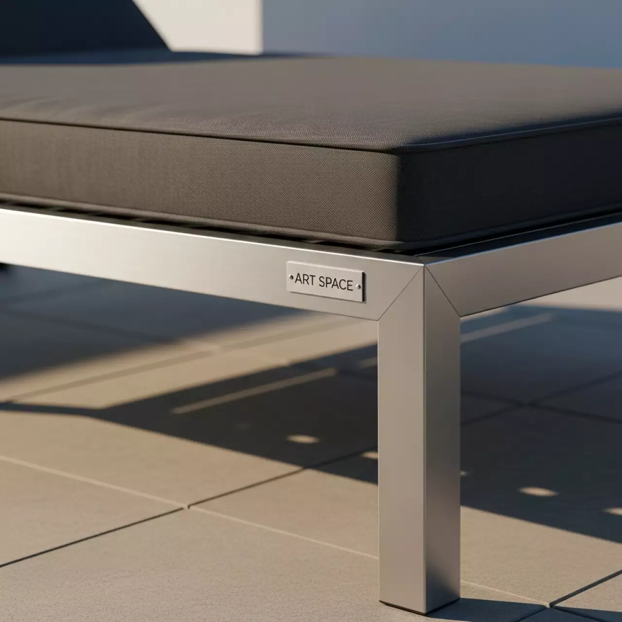 Аренда Шезлонг из алюминия с матрасиком серый антрацит на арене «Фишт» — ART SPACE