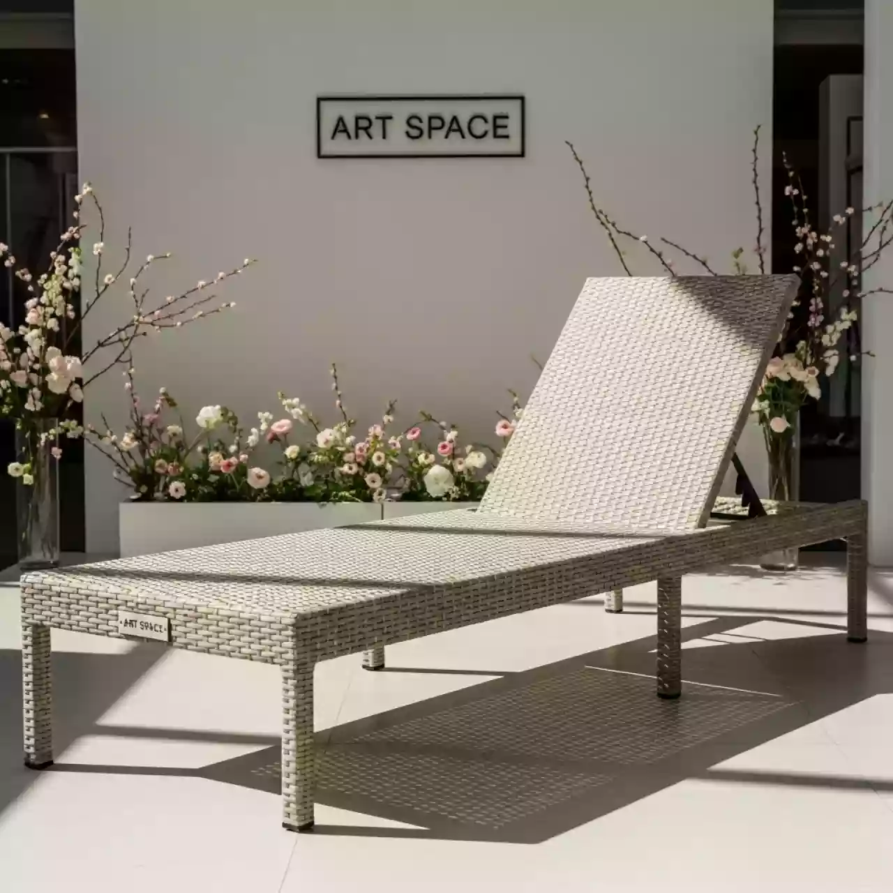 Аренда Шезлонг из искусственного ротанга Мара Mara greige в Маринс Парк Отеле — ART SPACE