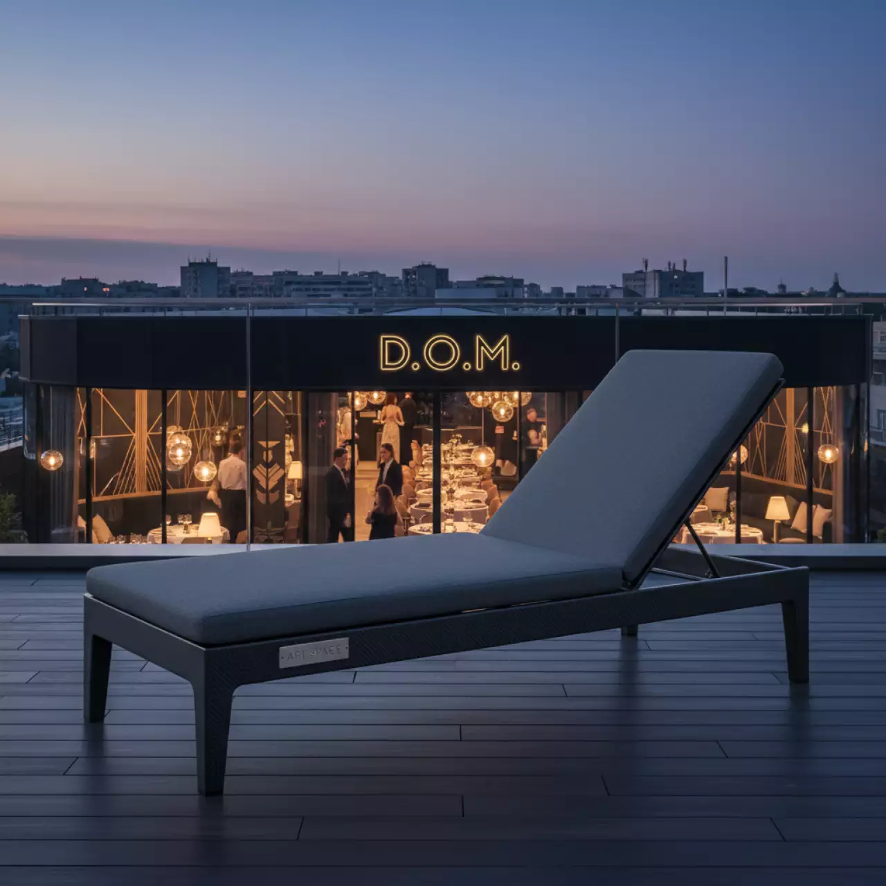Аренда Шезлонг LETTO антрацит каркас карбон в ресторане «D.O.M» — ART SPACE